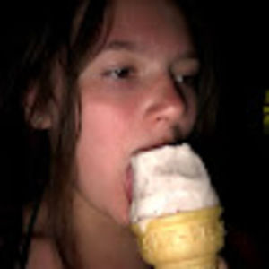 Meet your Posher, Eva